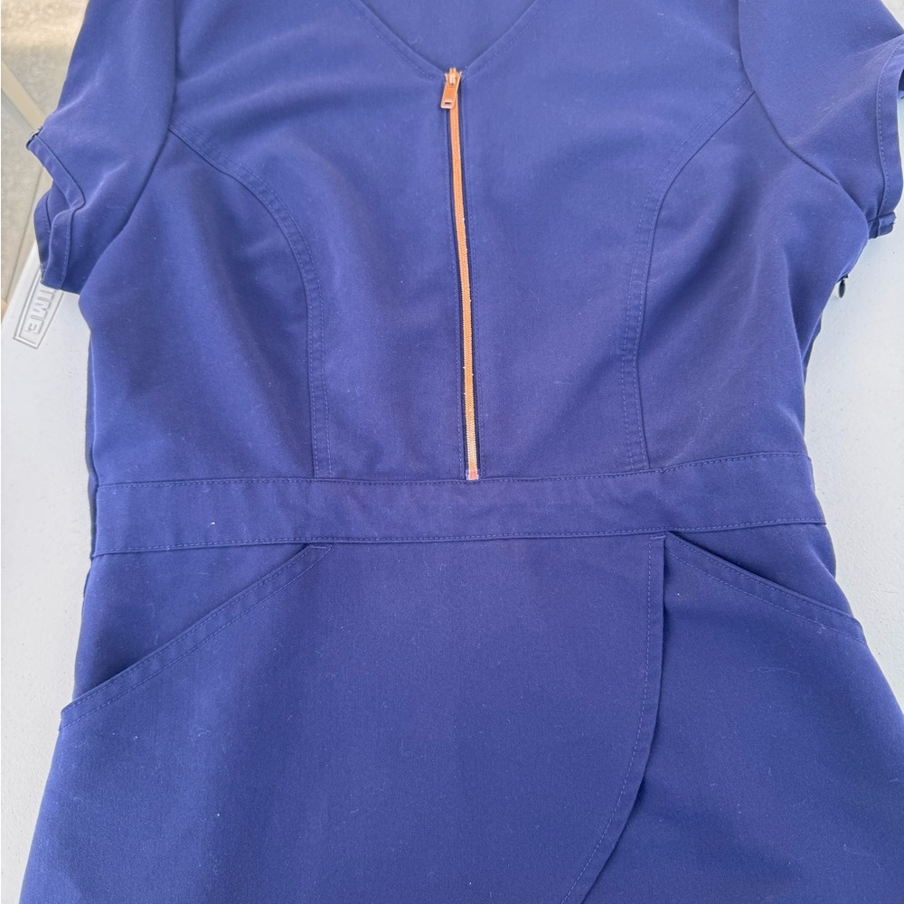 Jaanuu Blue scrub set